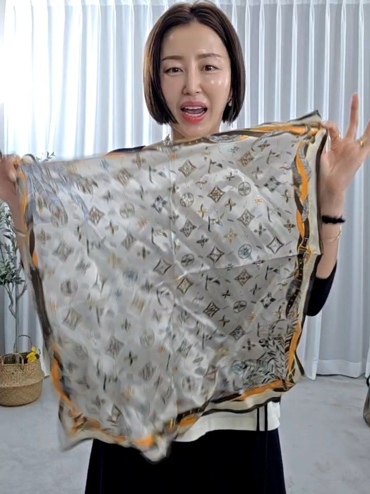 3618-P3-3618-3-실크100루이맛스카프