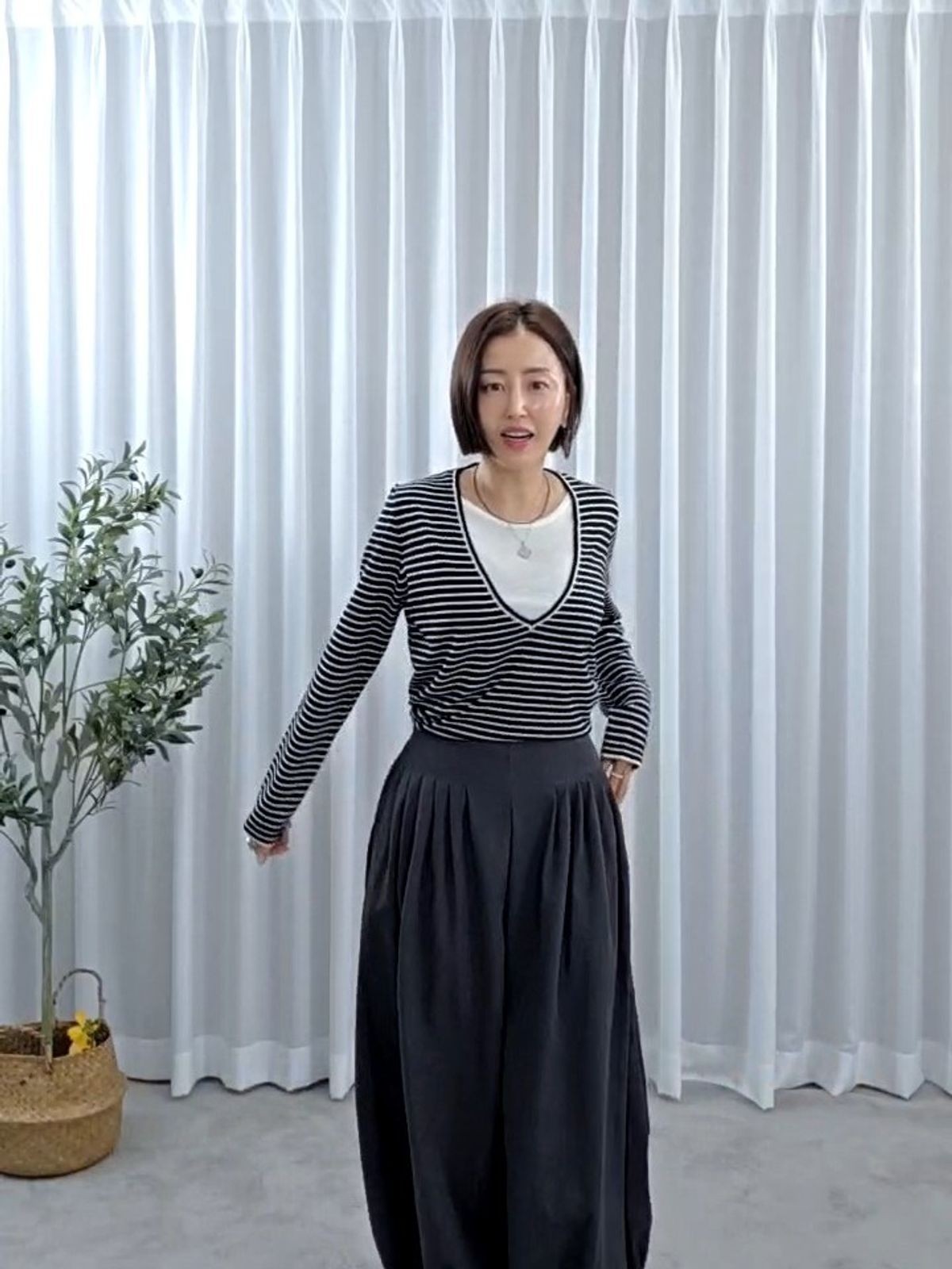 31558-깊은브이단가라니트