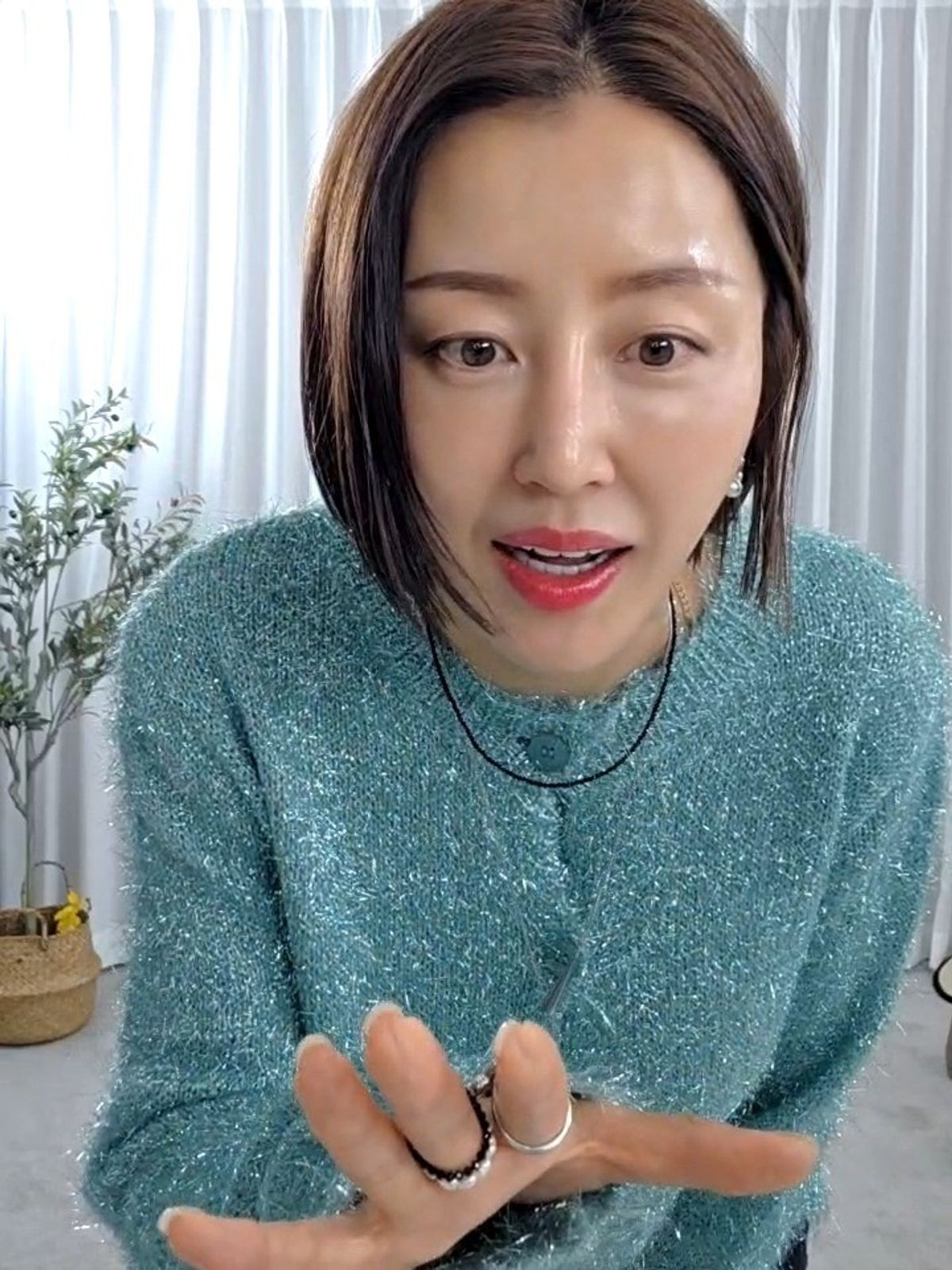 31580-부티나는고급가디건