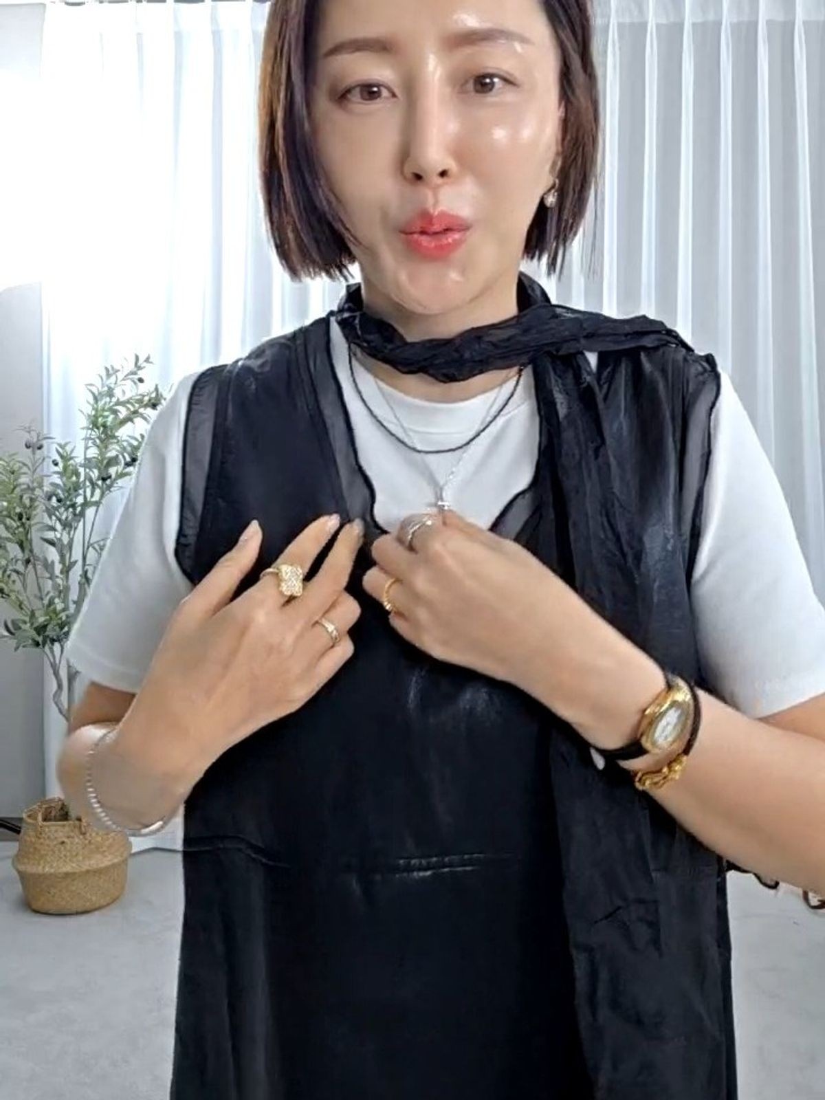 31708-브이레더원피스