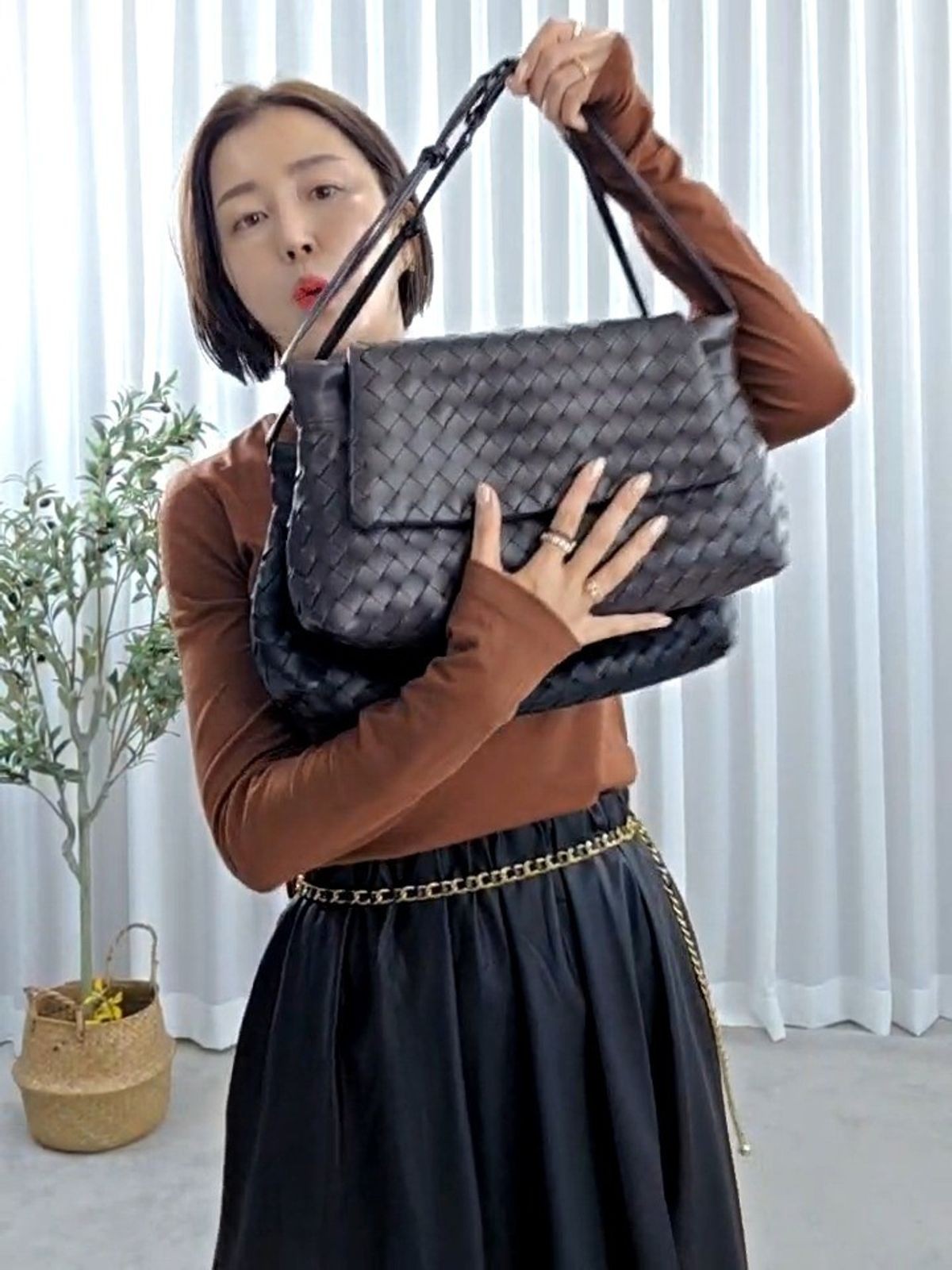 31801-차정원꼬임소가죽가방 썸네일 2