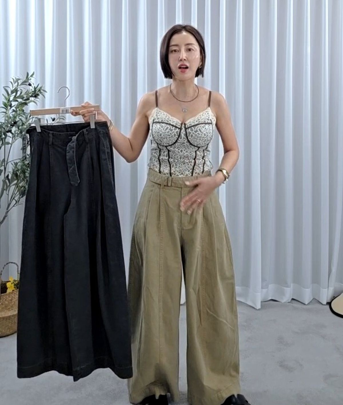 31845-편집샵핀턱커브드진 썸네일 3