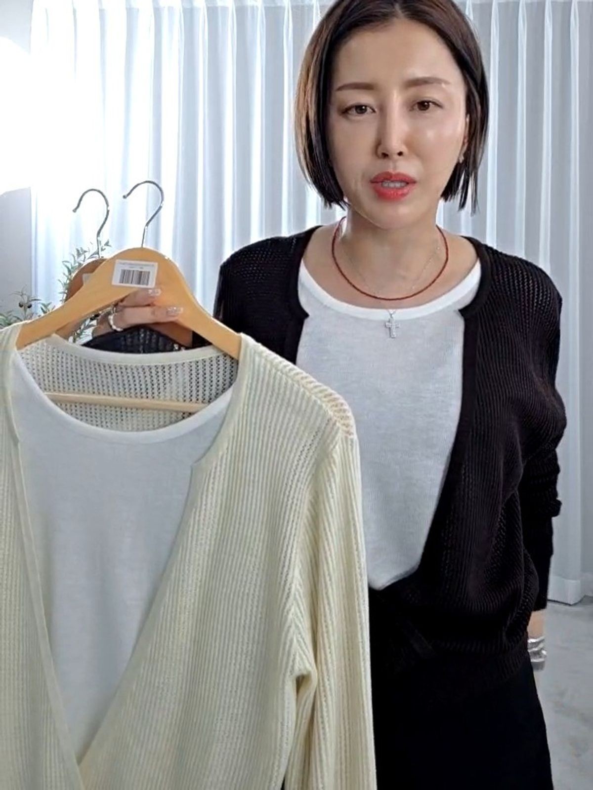 31999-나영언니깊은브이이중니트 썸네일 2