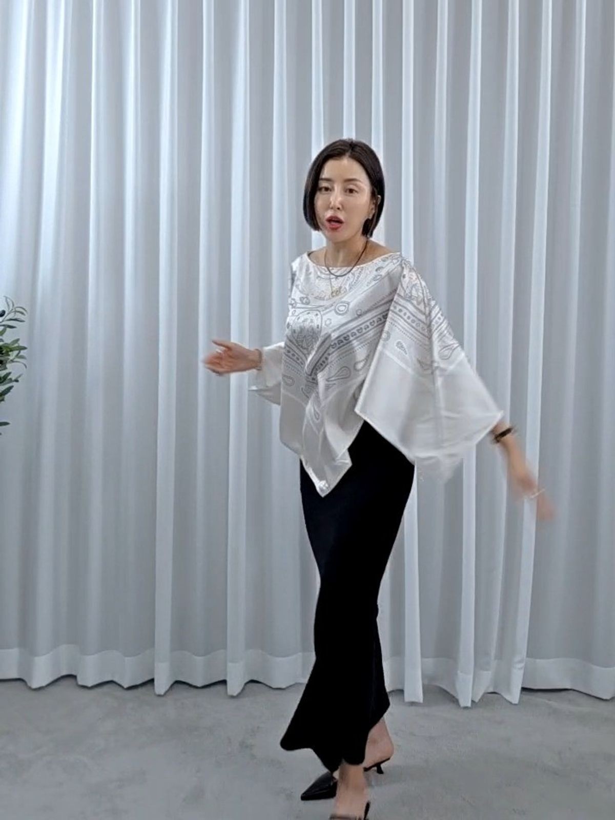 32033-에르고급스카프블라우스 썸네일 4